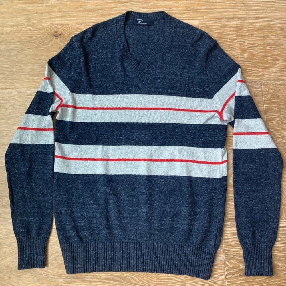 Gap long sleeve sweater, excellent used condition